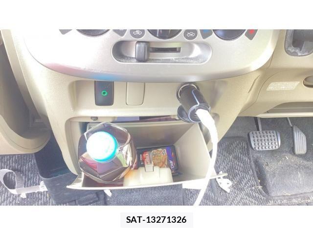 Daihatsu TANTO 2011-09 7360113-9