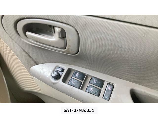 Daihatsu TANTO 2011-06 7360110-6