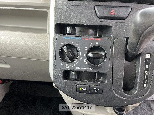 Daihatsu TANTO 2014-05 7360109-14