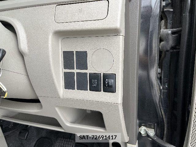 Daihatsu TANTO 2014-05 7360109-17