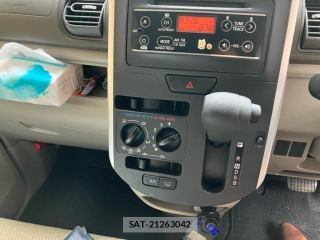 Daihatsu TANTO 2015-09 7360106-12