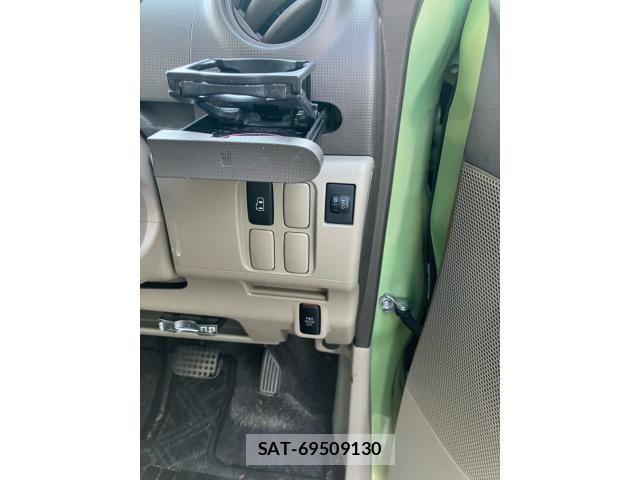 Daihatsu TANTO 2011-08 7360117-13
