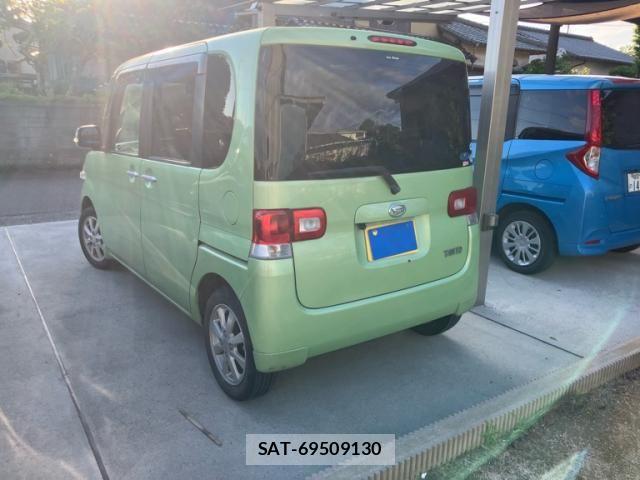 Daihatsu TANTO 2011-08 7360117-2