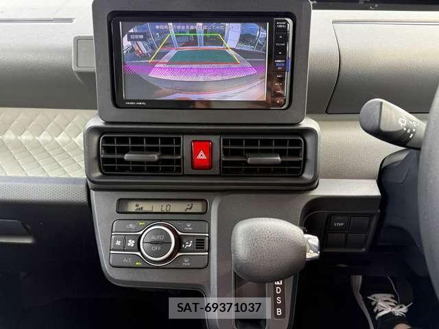 Daihatsu TANTO 2019-09 7360097-10