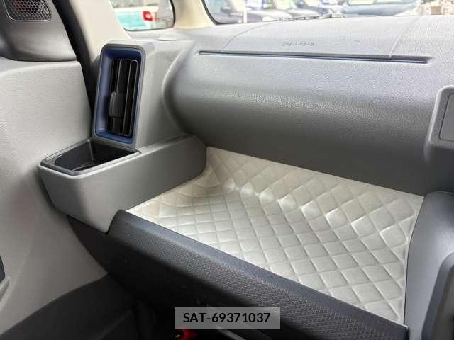 Daihatsu TANTO 2019-09 7360097-18