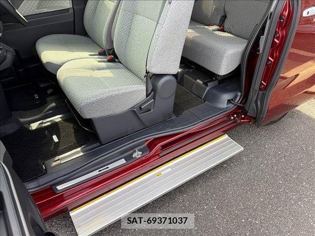Daihatsu TANTO 2019-09 7360097-5