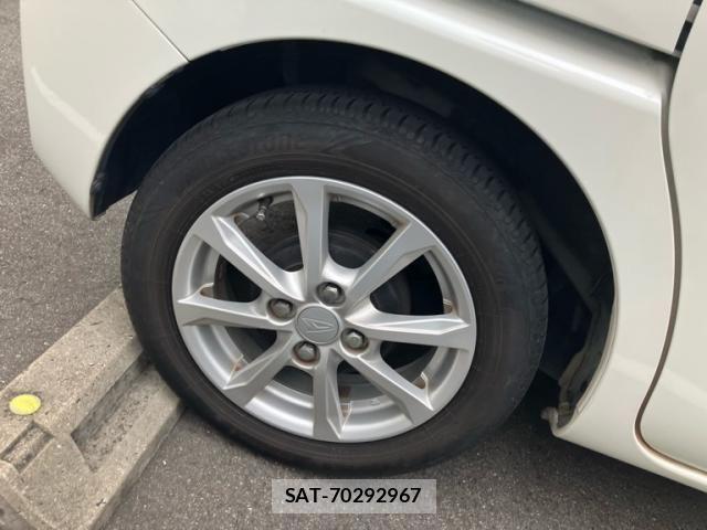 Daihatsu TANTO 2017-10 7360103-3
