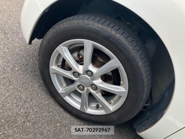 Daihatsu TANTO 2017-10 7360103-7