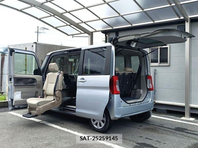 Daihatsu TANTO 2016-02 7360096-0