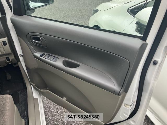 Daihatsu TANTO 2011-07 7360115-9