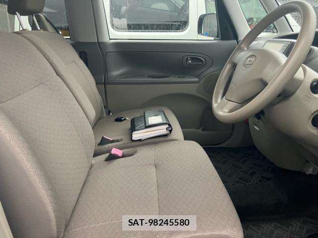 Daihatsu TANTO 2011-07 7360115-10