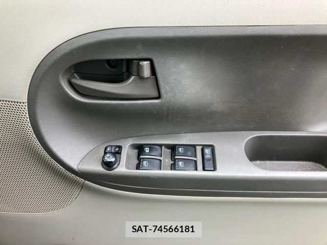 Daihatsu TANTO 2017-04 7394455-13