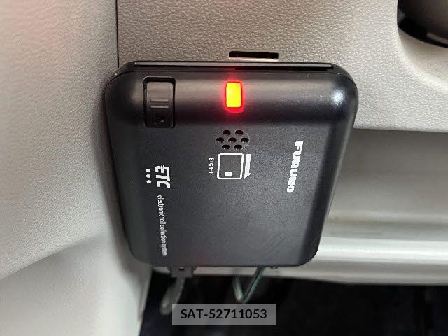 Daihatsu TANTO 2017-02 7394439-10