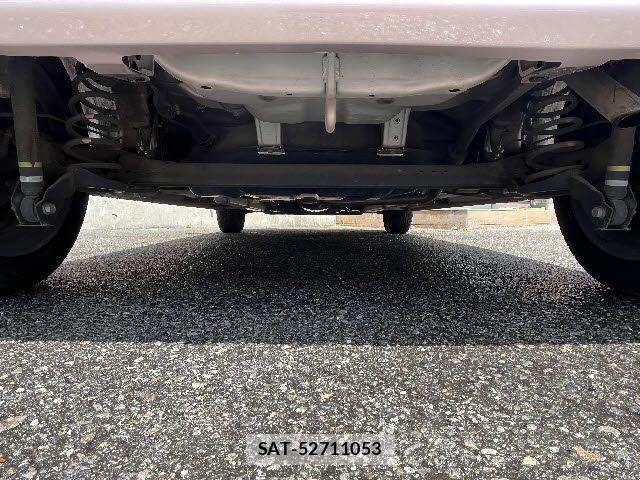 Daihatsu TANTO 2017-02 7394439-23