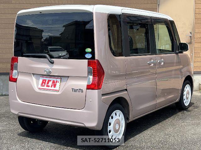 Daihatsu TANTO 2017-02 7394439-2
