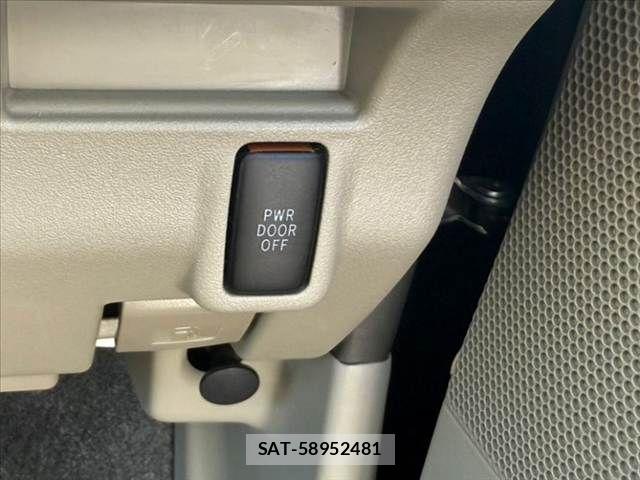 Daihatsu TANTO 2012-03 7394453-23
