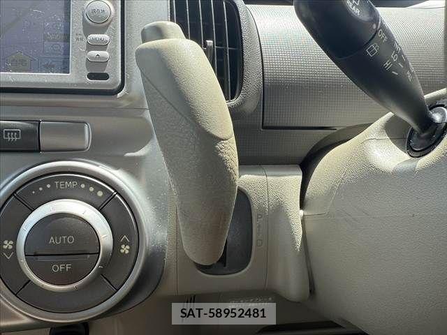 Daihatsu TANTO 2012-03 7394453-28