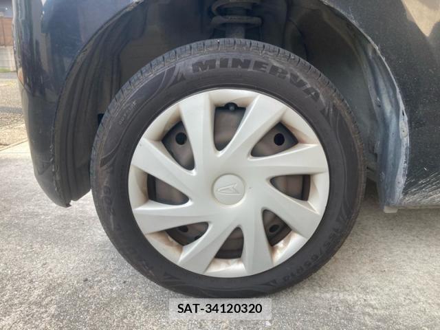 Daihatsu TANTO 2011-07 7394457-9