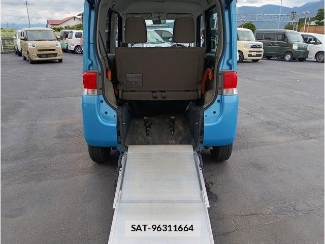 Daihatsu TANTO 2012-04 7393807-23