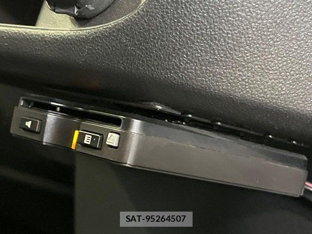 Daihatsu TANTO 2014-02 7394441-6