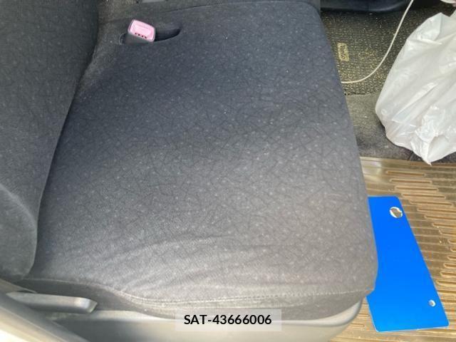 Daihatsu TANTO 2007-06 7458319-13