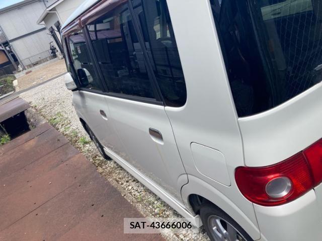 Daihatsu TANTO 2007-06 7458319-8