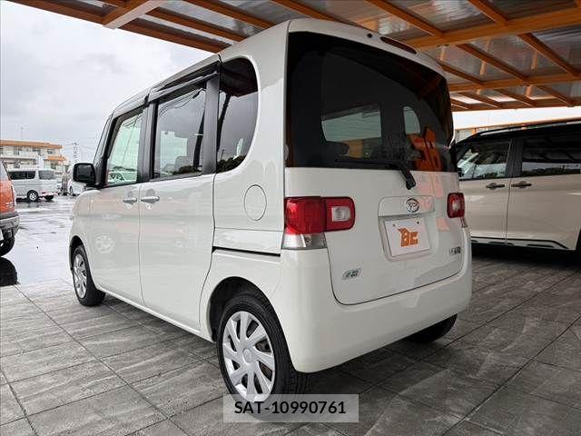 Daihatsu TANTO 2011-12 7458305-12