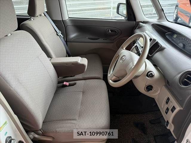 Daihatsu TANTO 2011-12 7458305-15