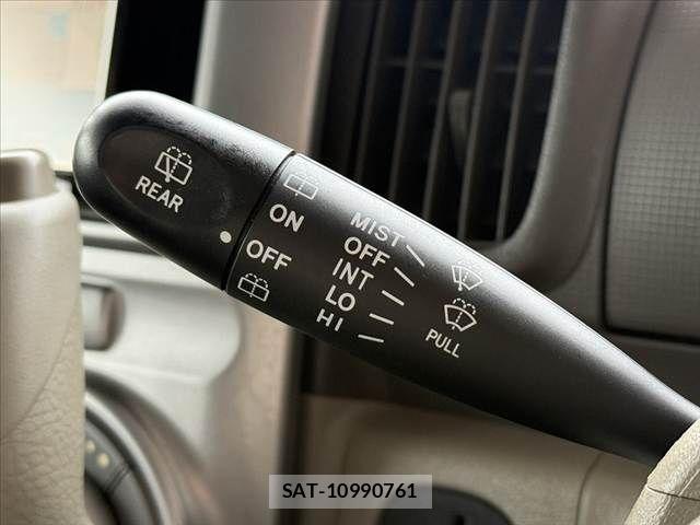 Daihatsu TANTO 2011-12 7458305-22