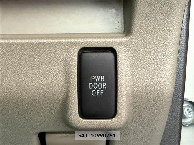 Daihatsu TANTO 2011-12 7458305-25