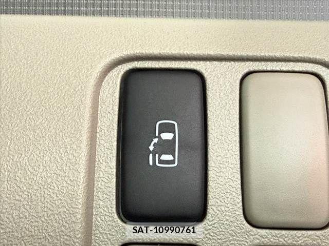 Daihatsu TANTO 2011-12 7458305-5