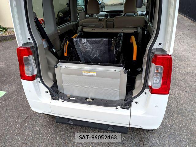 Daihatsu TANTO 2017-05 7458293-6