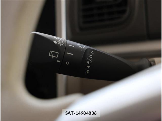 Daihatsu TANTO 2017-03 7458297-24