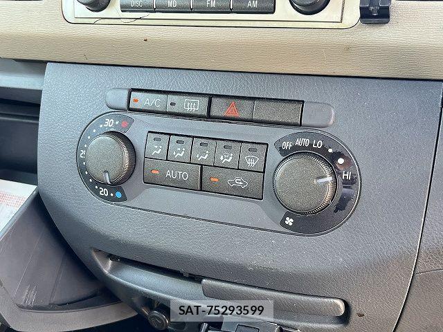 Daihatsu TANTO 2007-03 7458313-19