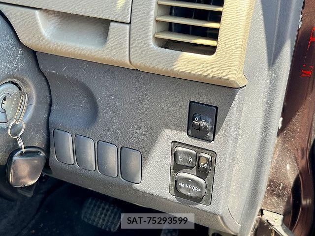 Daihatsu TANTO 2007-03 7458313-20