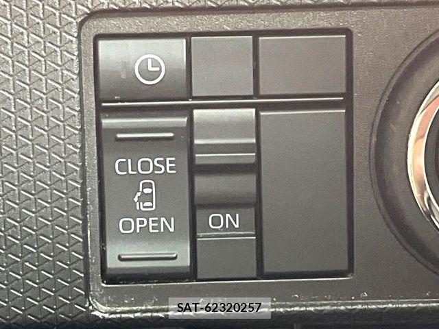 Daihatsu TANTO 2020-09 7458283-3