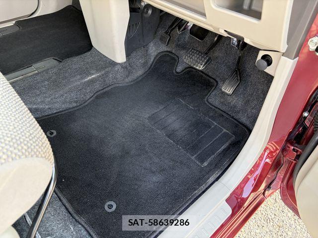 Daihatsu TANTO 2019-05 7458298-27