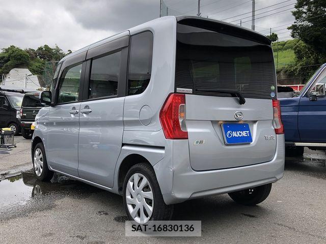 Daihatsu TANTO 2014-01 7458301-6