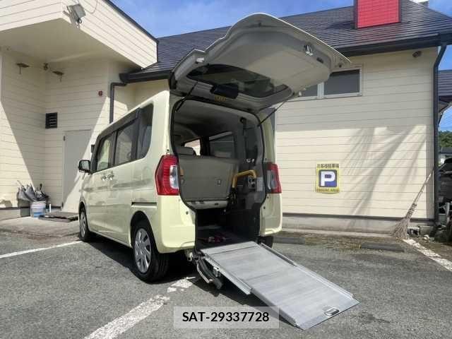 Daihatsu TANTO 2015-03 7458287-0