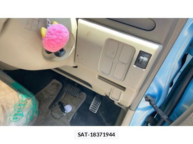 Daihatsu TANTO 2008-01 7458318-8
