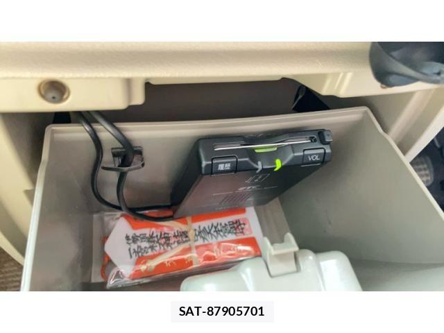 Daihatsu TANTO 2011-07 7458323-17
