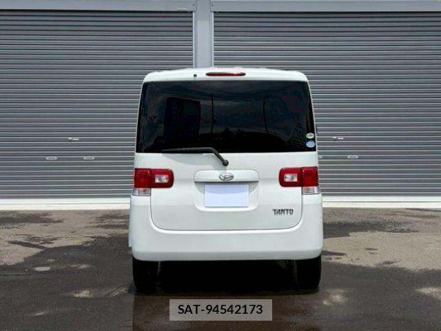 Daihatsu TANTO 2010-09 7503189-5