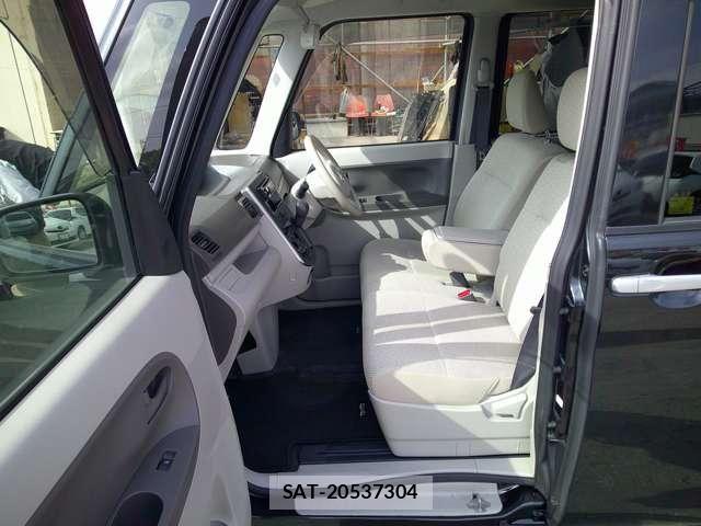 Daihatsu TANTO 2015-11 7503191-14
