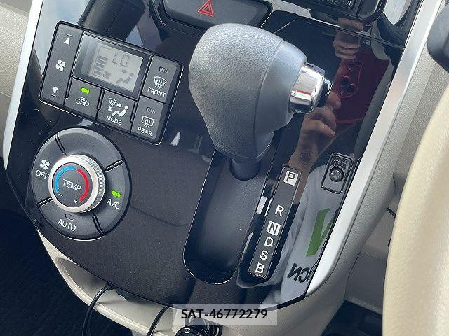 Daihatsu TANTO 2017-07 7620692-19