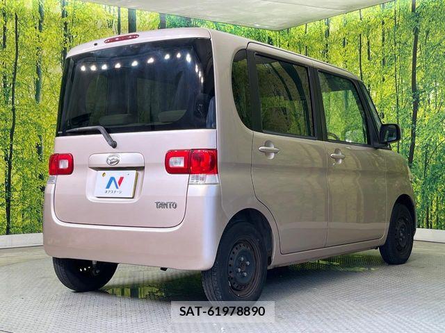 Daihatsu TANTO 2009-06 7620714-16