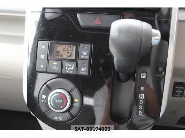 Daihatsu TANTO 2018-08 7620699-27
