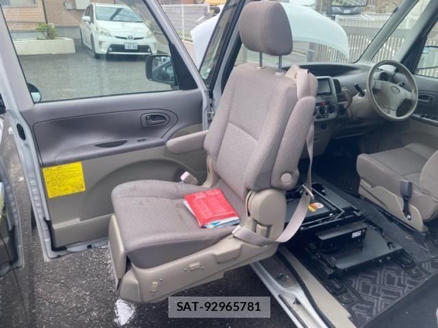 Daihatsu TANTO 2011-01 7620713-12