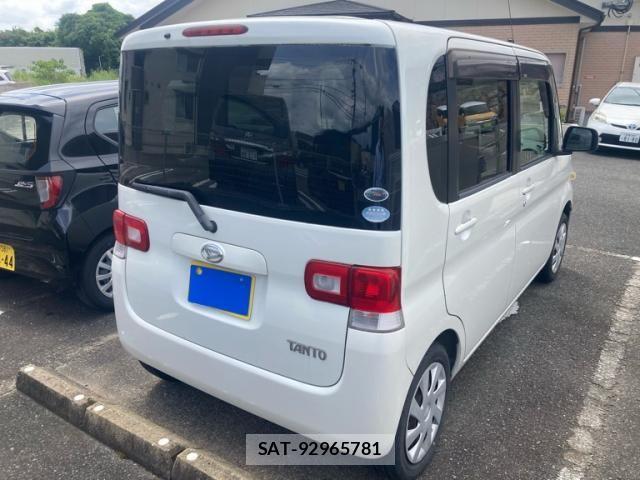 Daihatsu TANTO 2011-01 7620713-2
