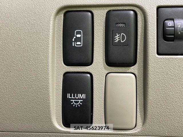 Daihatsu TANTO 2011-05 7879878-2