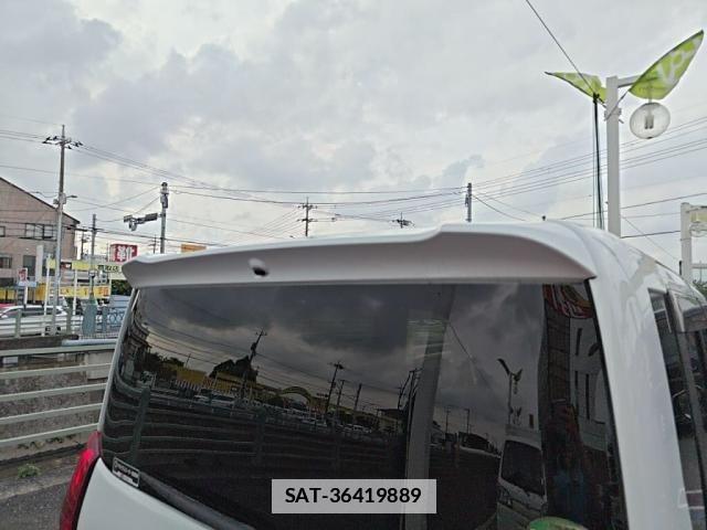 Daihatsu TANTO 2019-09 7879857-10